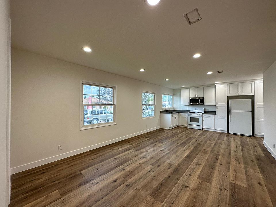 1st image of 1449 Arroyo Ave