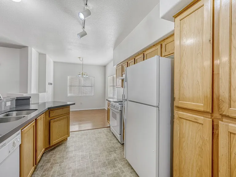 2116 Calville St #102-9 — Photo 8