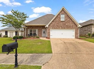 305 Flagstone Dr, Brandon, MS 39042