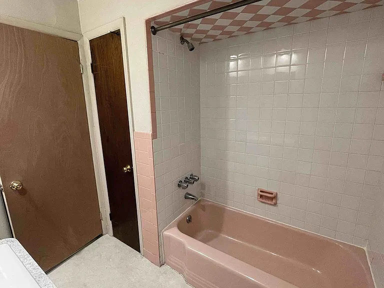 5 Commercial Dr — Photo 10