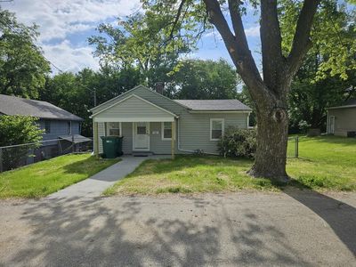 102 N Hudson St, Macon, MO, 63552