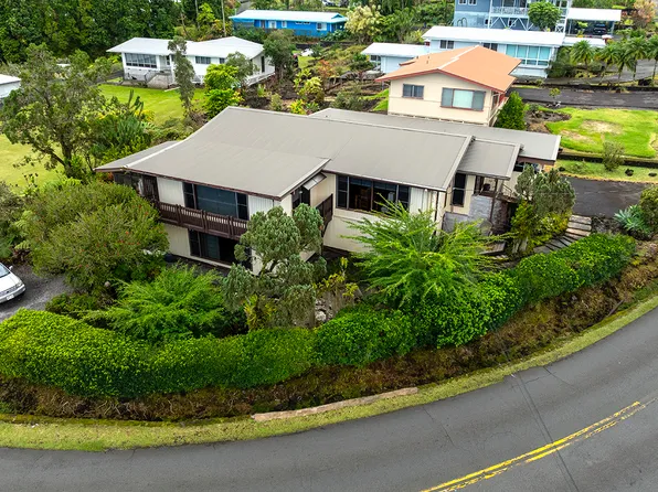 77 Terrace Dr, Hilo, HI 96720