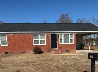 707 Wellons Ave, Spring Lake, NC 28390