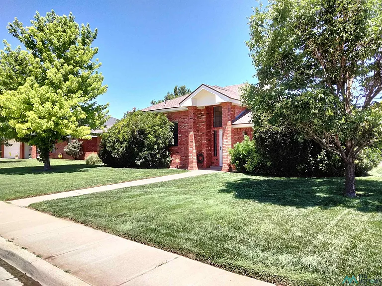 2620 Fred Daugherty Dr — Photo 2