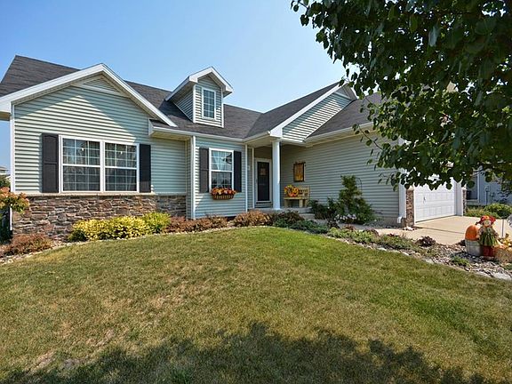 2nd image of 4115 SW Harmony Cir