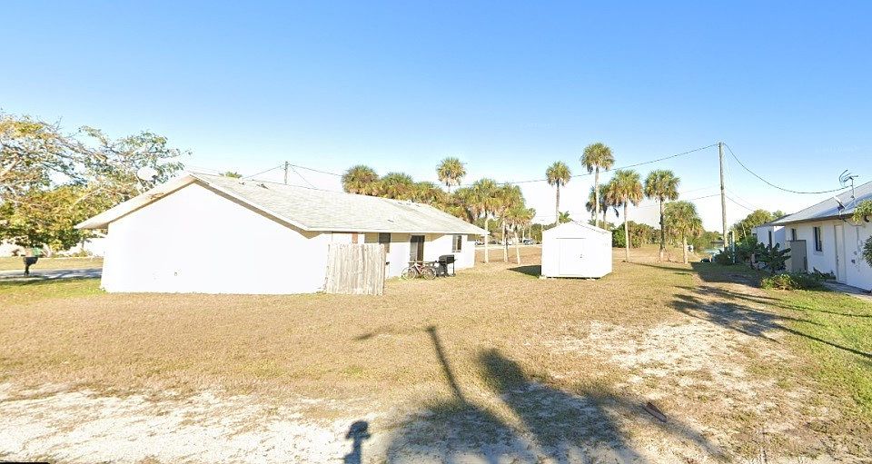 2nd image of 1616 NE 6th St