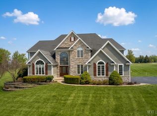 10N800 Highland Trl, Hampshire, IL