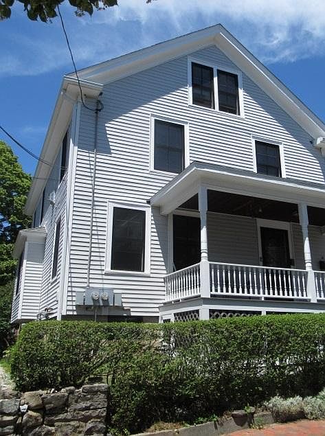 1st image of 18 Manning St #1