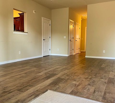 3rd image of 3401 SW 2nd St Ste 207