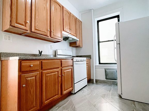 3rd image of 28-04 33rd St #3A