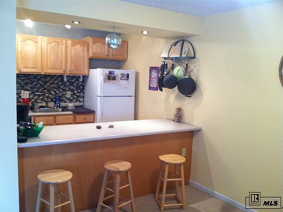 2nd image of 20 Sequoia Ct