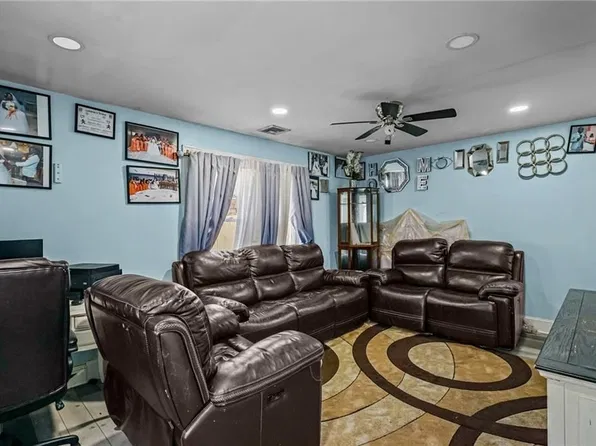 30 Touro St, Providence, RI 02904