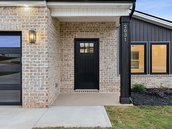 5th image of 2031 Meadow Glen Ct