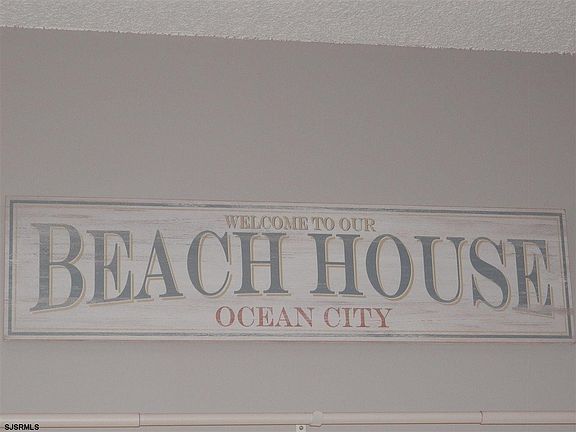4th image of 3215 Haven Ave #B