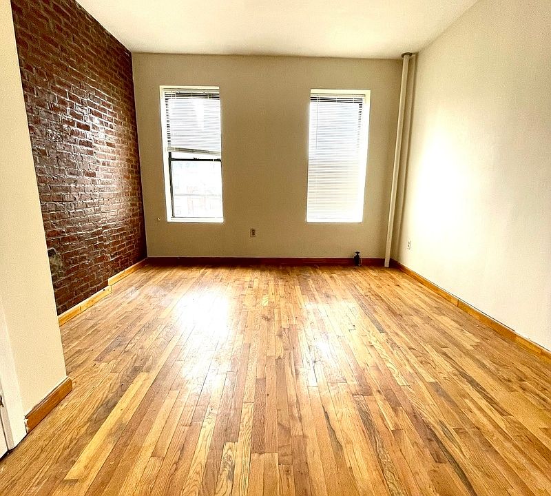 2nd image of 536 9th Ave #4FS