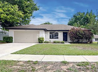 4975 Marsh Harbor Dr, Tavares, FL 32778