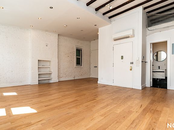 4th image of 98 Moore St APT 4F