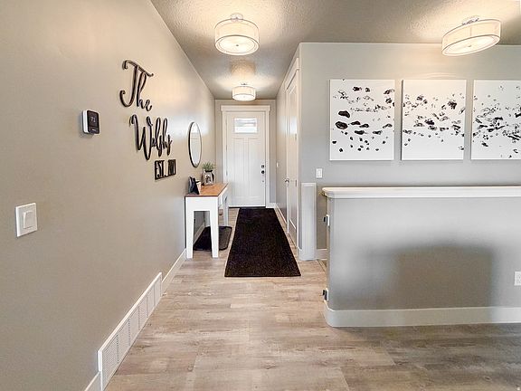 3rd image of 2862 S Allison Way