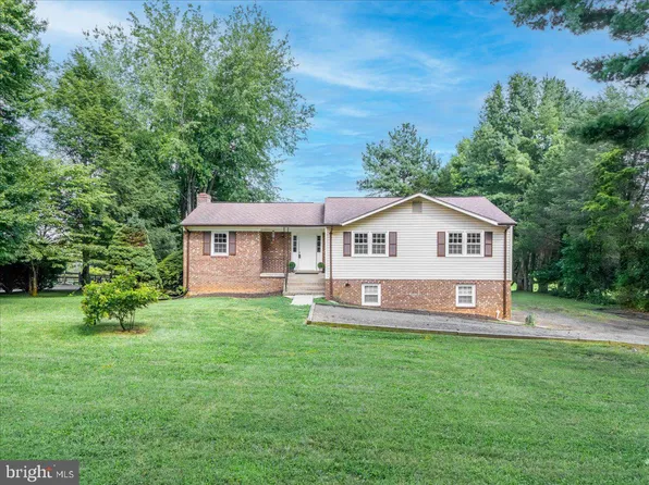6793 Riley Rd, Warrenton, VA 20187