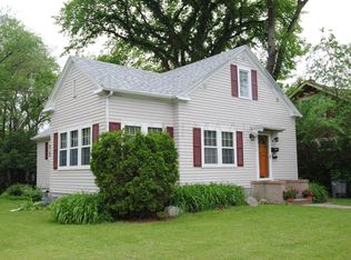 1121 4th St S, Moorhead, MN 56560