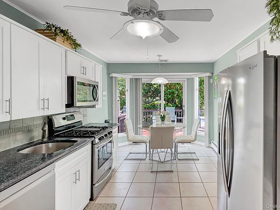 5th image of 3987 Bayberry Lane