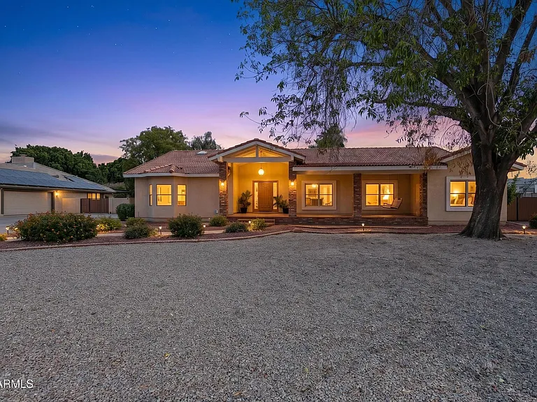 8611 W Foothill Dr — Photo 73