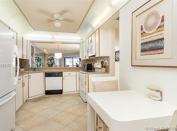 3rd image of 7465 Fairfax Dr #305