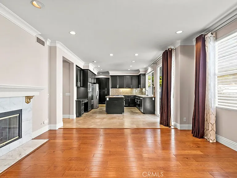 6 Petria — Photo 10