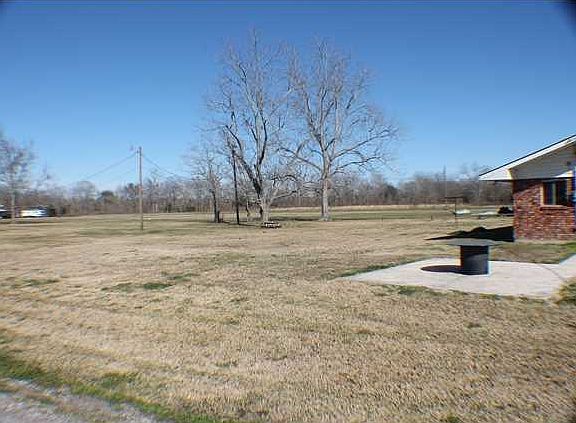 3rd image of 1057 Sosthene Guilbeau Rd #A