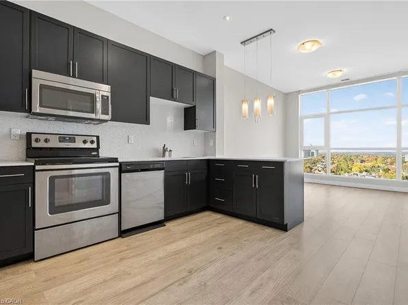 1 Victoria St S #1804, Kitchener, ON N2G 0B5