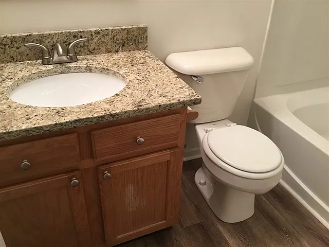 116 Kettering Ct — Photo 11