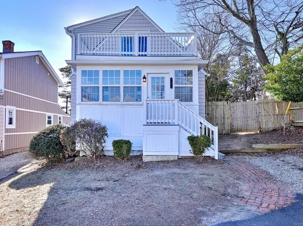 9 Paris Street, Milford, CT 06460
