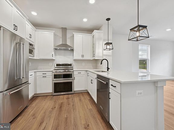 3rd image of 20803 Wood Quay Dr