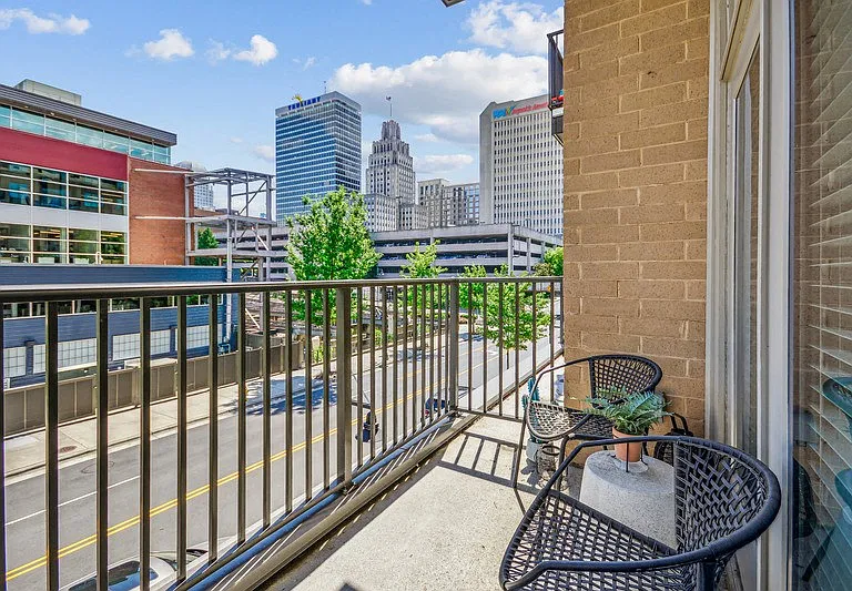 Link Apartments Innovation Quarter — Photo 41