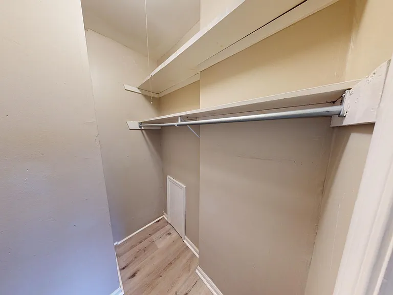 Pine Tower — Photo 13