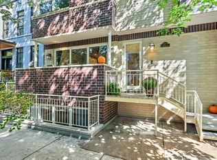 1937 N Wilmot Ave #1N, Chicago, IL 60647
