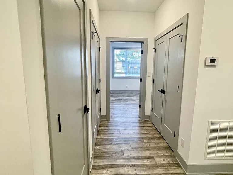 420 Breezewood Dr #107 — Photo 21