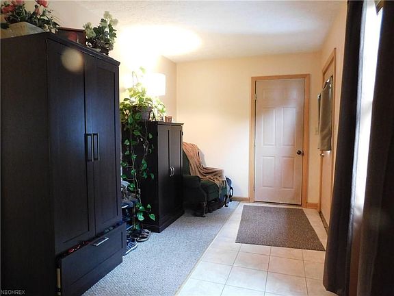 Over sized Foyer or Mudroom, perfect for organizing shoes and keeping the mud and dirt out of the main home!