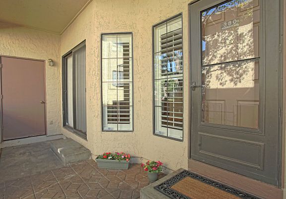 2nd image of 380 Kenbrook Cir
