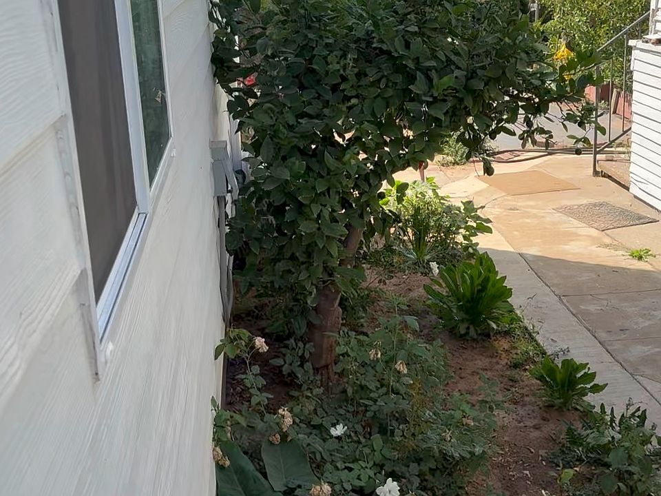 1st image of 527 Sloat St