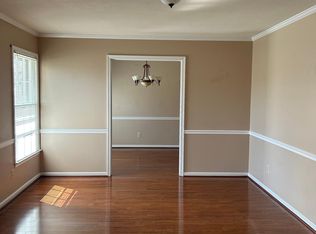 1632 Regency Dr, Burlington, NC 27215