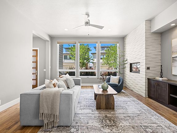 4th image of 2999 E Heartleaf Ln