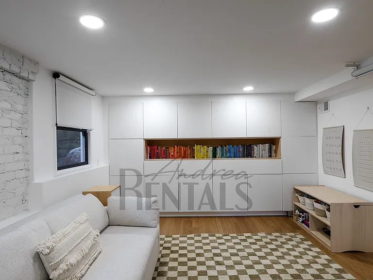 364 Coventry Rd — Photo 33
