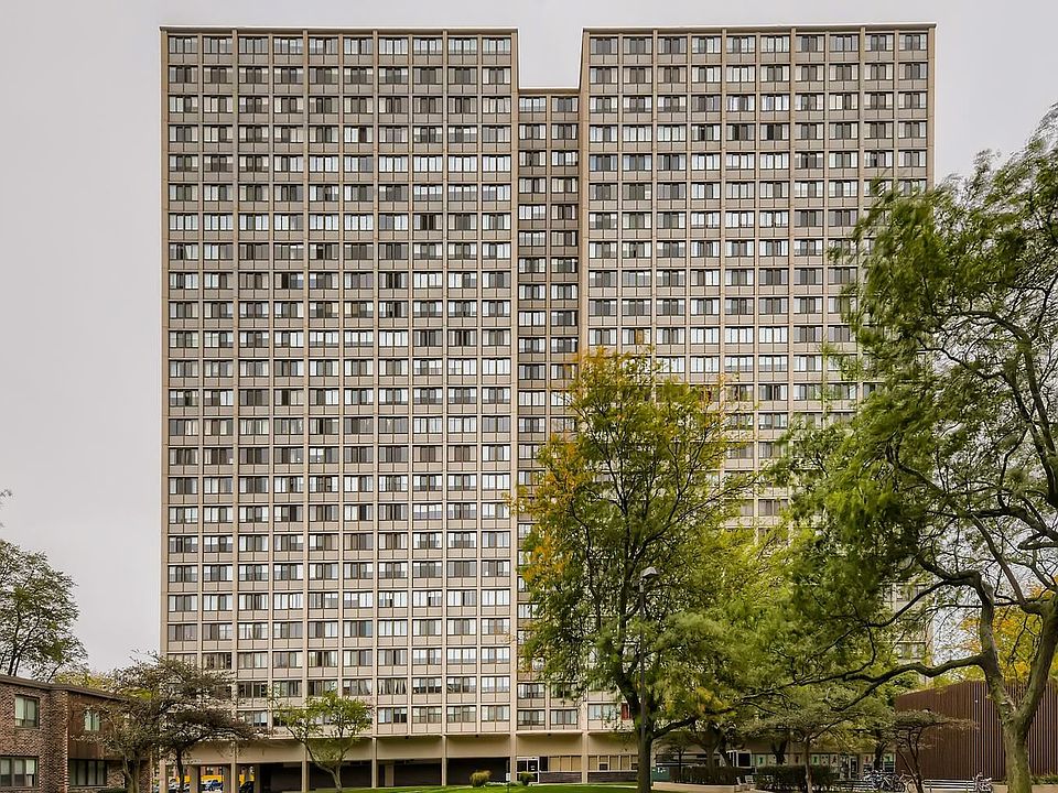 1st image of 4800 S Lake Park Ave #1012A