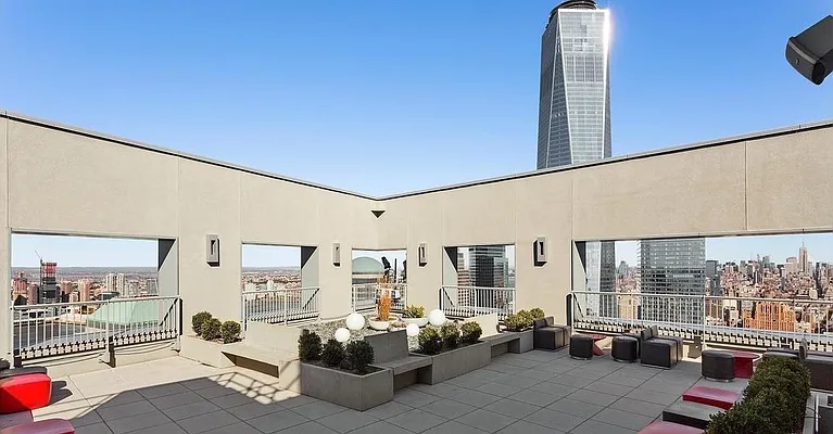 Rented by Brown Harris Stevens | media 18