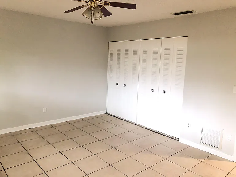 2378 Covington Dr — Photo 18