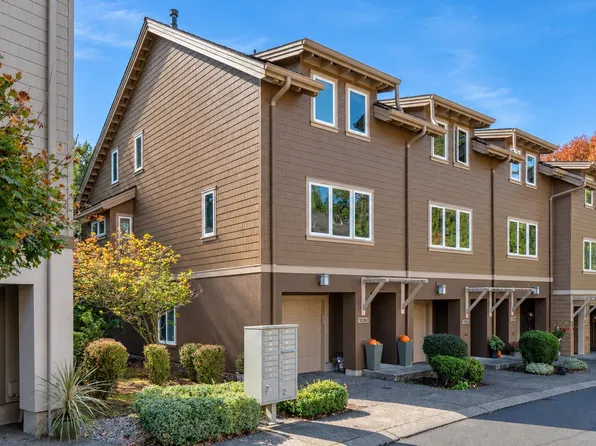 10260 NW Alder Grove Ln, Portland, OR 97229