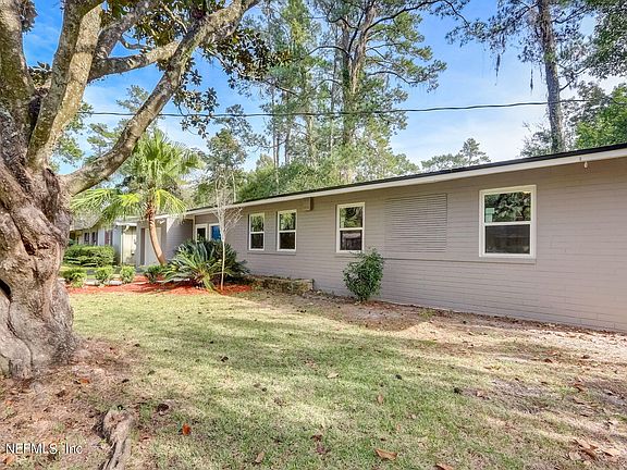 3rd image of 4634 VERONA Avenue