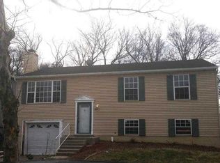 4403 John St, Suitland, MD 20746