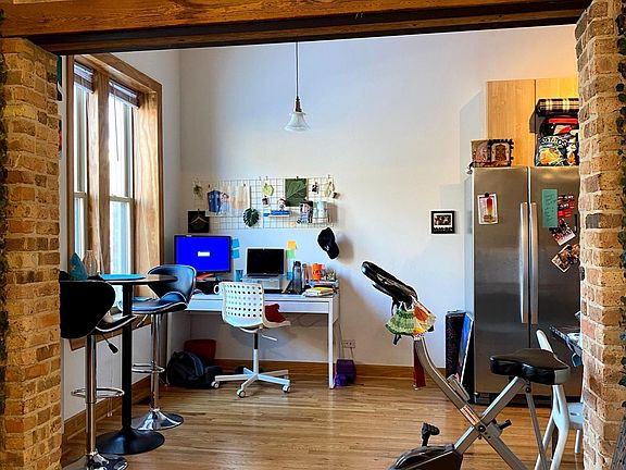 4th image of 1363 N Bosworth Ave APT 7